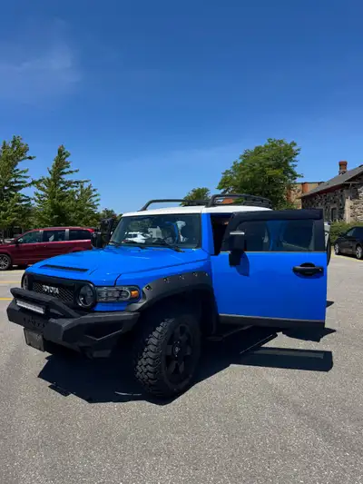 A well-loved and exceptionally cared-for 2007 Toyota FJ Cruiser, currently sitting at 208,000 km (in...