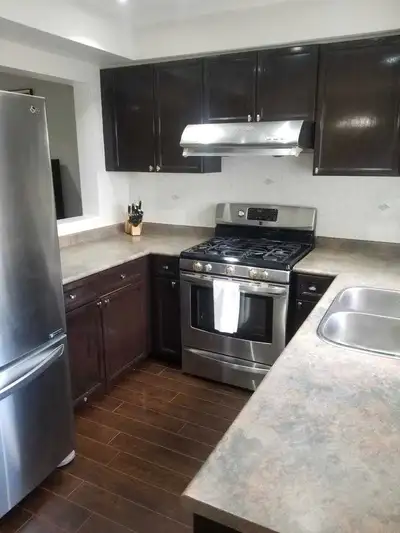 Clean 2nd floor room Mississauga