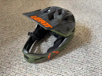 Leatt DBX 3.0 Enduro helmet, View more