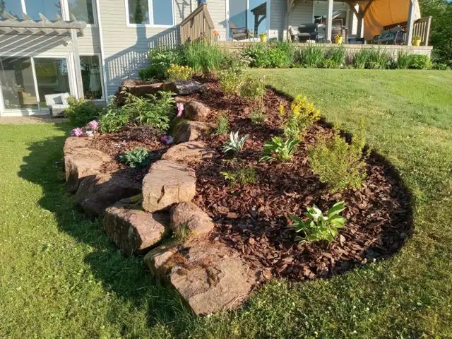 Landscaping&Spring cleanups in Lawn, Tree Maintenance & Eavestrough in Charlottetown - Image 10