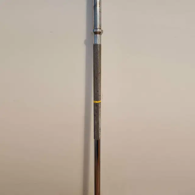 Barbell 1" Standard Weight Lifting Bar 6 feet 72 inches in Exercise Equipment in Cambridge - Image 5