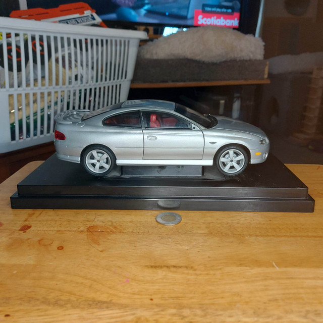 2004 Racing Champions ERTL Pontiac GTO With Stand - 1/18 - $54 in Toys & Games in Belleville - Image 3