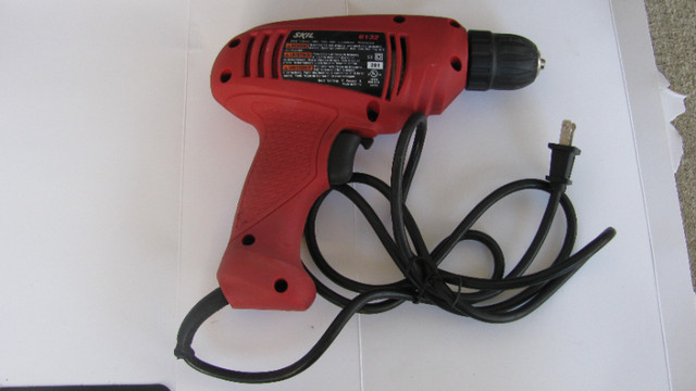 Skil 3/8 " Single Speed 4.0 amp drill in Power Tools in Lloydminster - Image 2