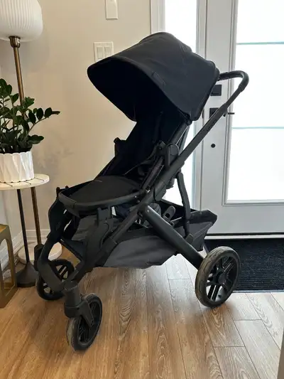 UPPABaby Vista V2 Stroller Set W/ Extras!, View more