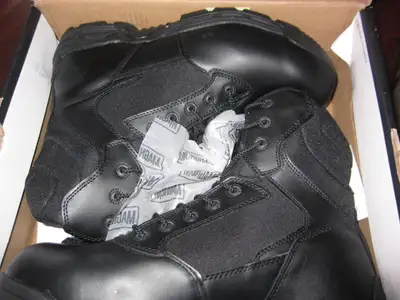 Brand New Magnum Men's Stealth Force 8.0 Boot Size 15, View more