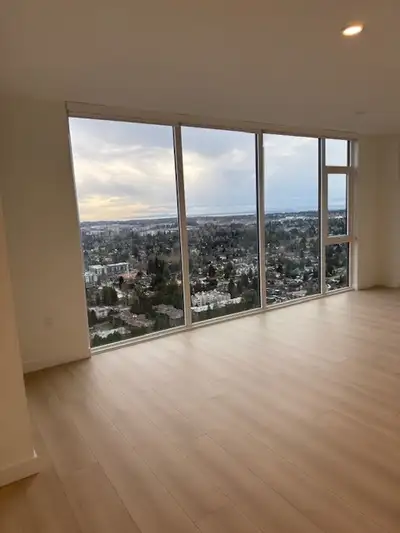 !!AVAILABLE NOW FOR RENT!! Incredible 270 Degrees View of the Fraser Valley!! Discover modern living...