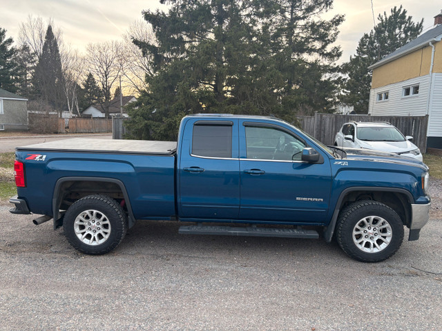 2018 GMC Sierra SLE Double Cab in Cars & Trucks in Sudbury - Image 2