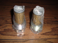 PAIR OF NEW HYDRAULIC OIL STRAINERS