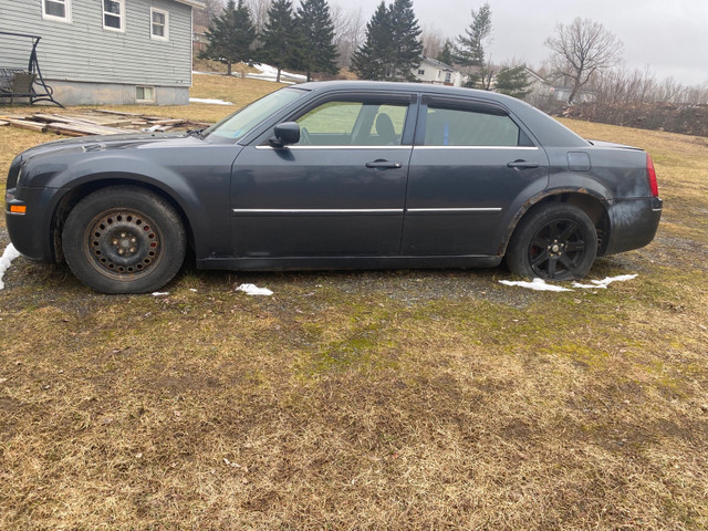 2007 Chrysler 300 v6 in Cars & Trucks in New Glasgow