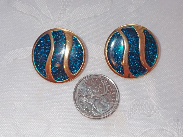 FOR SALE - Blue sparkle earrings in Jewellery & Watches in Peterborough - Image 2