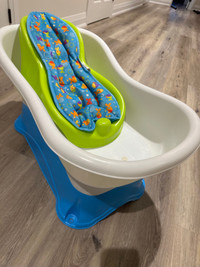 Summer Brand baby bathtub with pedestal