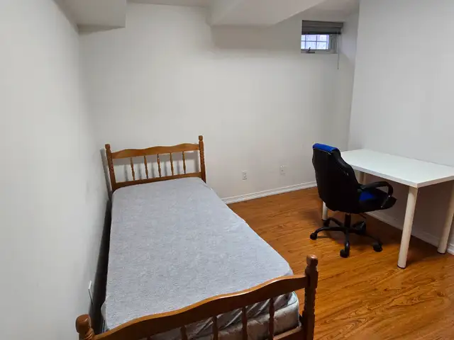 Private Room for Rent / North York