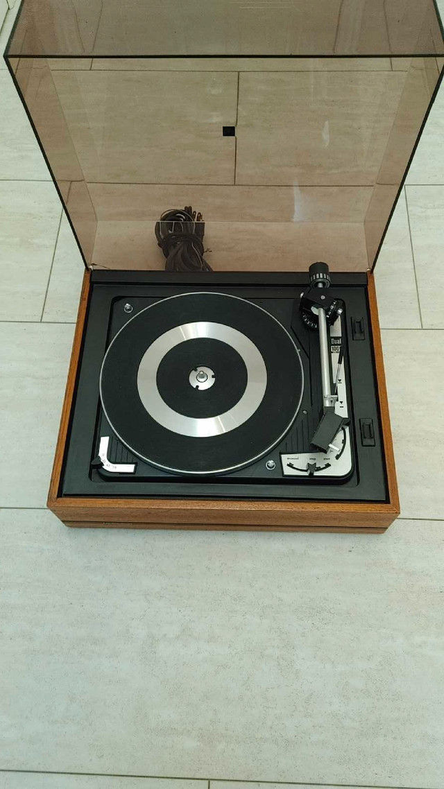 Wanted Dual Turntables Working or not Broken, Any Condition in Stereo Systems & Home Theatre in City of Toronto - Image 3