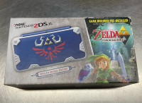 Nintendo 2DS XL Hylian Shield Limited Edition