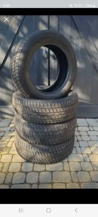 Set of 4 used farroad winter tires. Size 225 60 18 6/32 tread