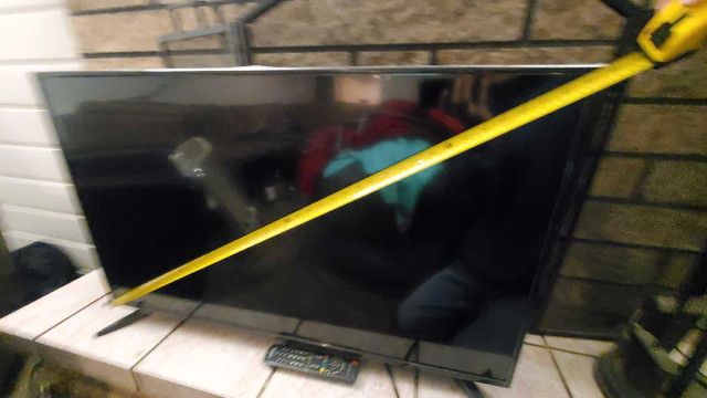 42 inch HD TV in TVs in Regina