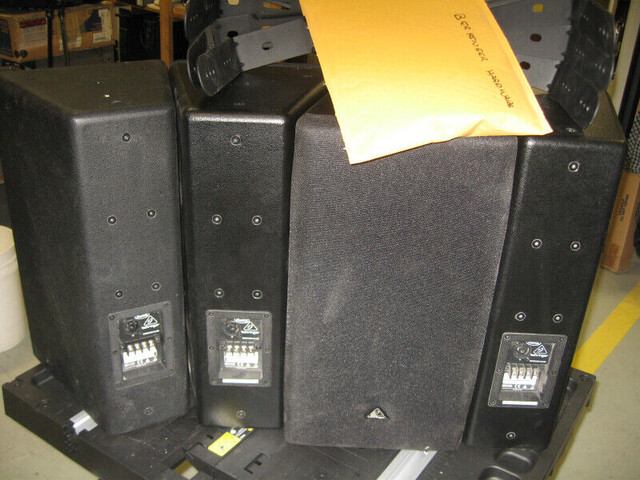 Used Behringer Eurocom CL108 speaker (ONE) in Speakers in Kitchener / Waterloo - Image 4