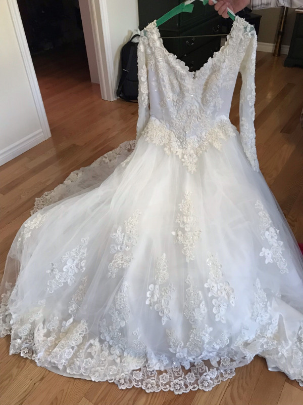 robe de mariée à vendre dans Mariage  à Saguenay - Image 2