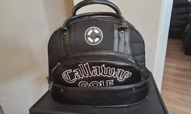 Callaway Golf Duffle, Shoe Bag in Golf in St. Albert - Image 3