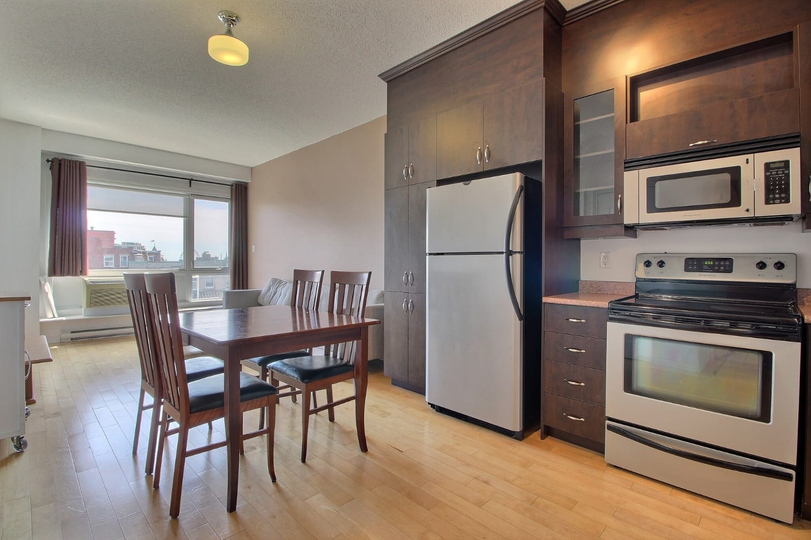 3 1/2 for rent in the heart of Montreal (1 month free) — photo 1