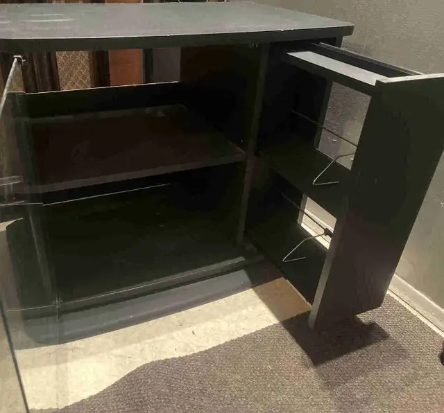 stereo stand  in Other in Winnipeg - Image 2