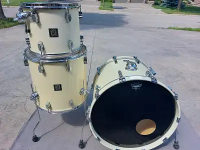 Sonor Force 3003 drum shell pack.3 PCS DRUMS ONLY.$350, View more
