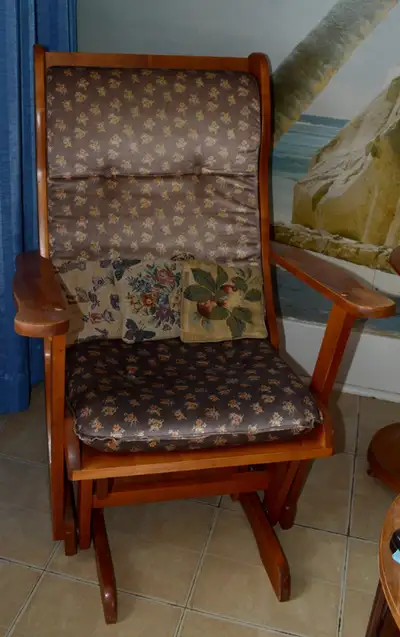 Wooden swing rocking chair rocker  Chaise bercante bois balancie, View more