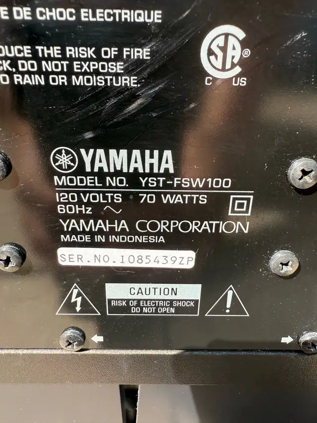 Subwoofer (caisson de basses) Yamaha YST-FSW100 in Stereo Systems & Home Theatre in Winnipeg - Image 4