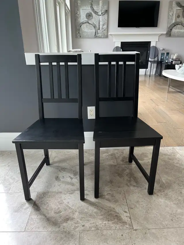 2 Dining Chairs $40 for 2