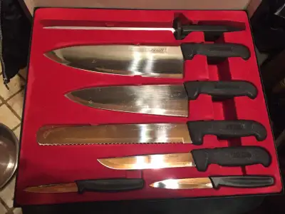 Nella knife set, View more