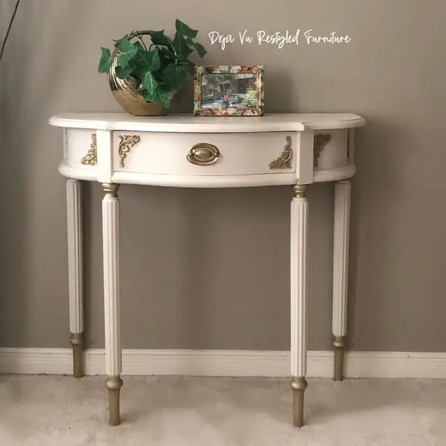 Bombay Company Half Moon Console Tables in Other Tables in Oakville / Halton Region - Image 6