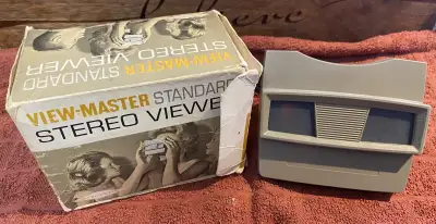 Vintage View‑Master Standard No. 2014 Stereo Viewer – Works Great! Classic View‑Master stereo viewer...