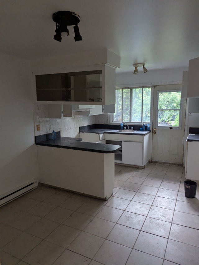 Nice large 4 1/2 for rent in st Leonard — photo 1