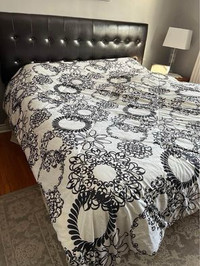  White and black reversible, queen size comforter