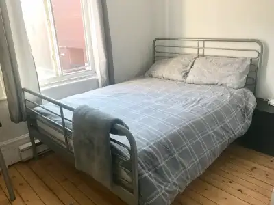 1 CHAMBRE À LOUER 1 JUILLET 2 min MARCHE MÉTRO PAPINEAU