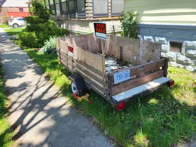 Good trailer with new tires and lights with plate