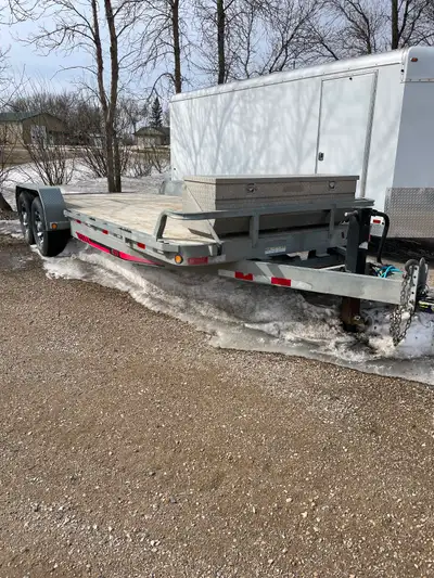 Selling 2018 ED6 galvanized trailer. 7x20’ with fold up ramps. 2-7000lb torsion axles with electric...