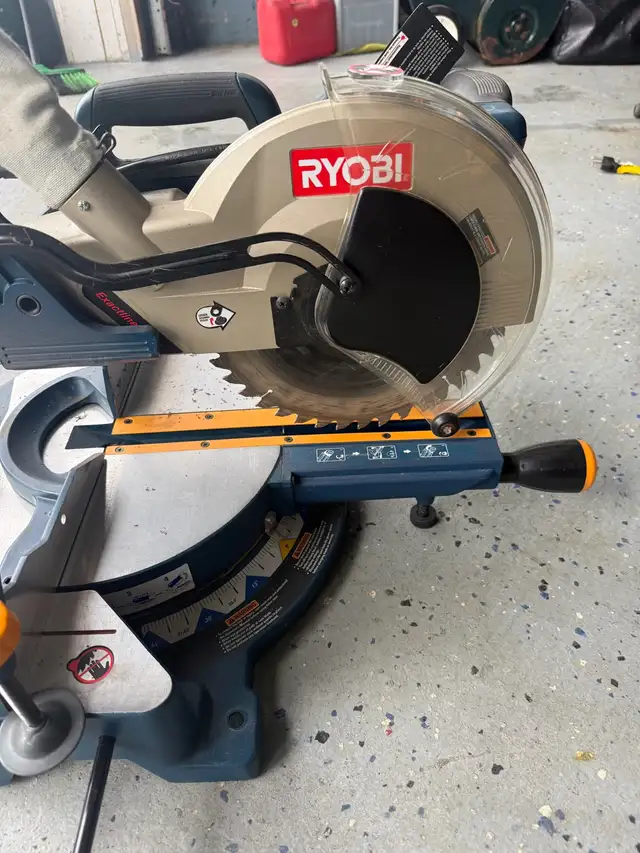 Ryobi Table saw  in Power Tools in Oakville / Halton Region - Image 6