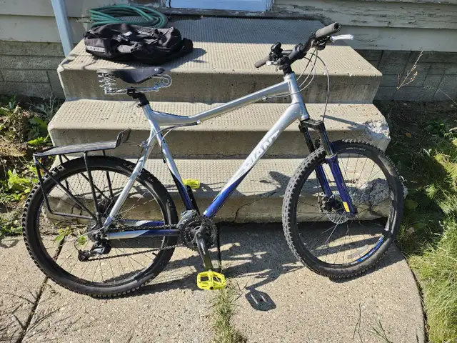 *STOLEN* GIANT Yukon 2XL in Mountain in Edmonton - Image 11