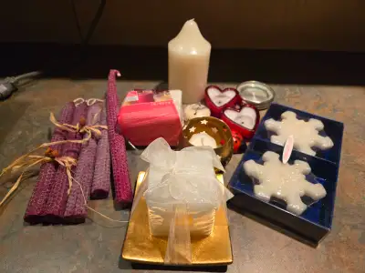 Candle lot, View more