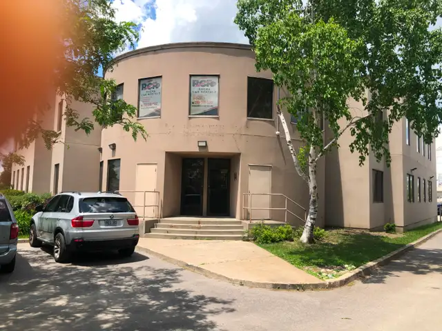 Office space for rent in Etobicoke next to 401, 427, Hwy 27