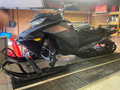 2021 Summit X 850. Very well maintained. 154 inch track, Extras include adjustable handlebar riser,...