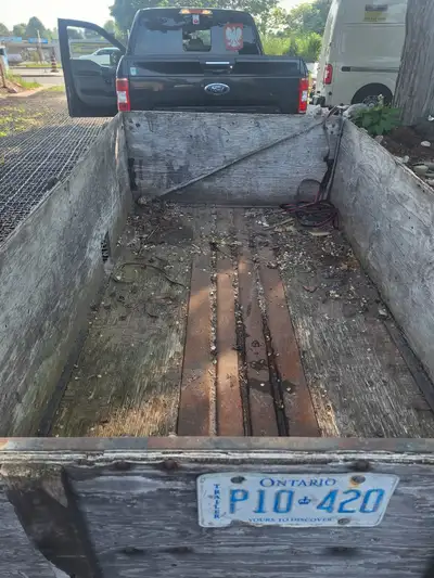 Old home make trailer 500 $ or BO