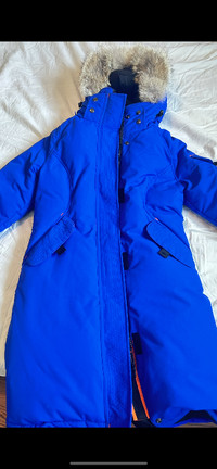 OUTDOOR SURVIVAL CANADA - down jacket $1064 -&gt;$300