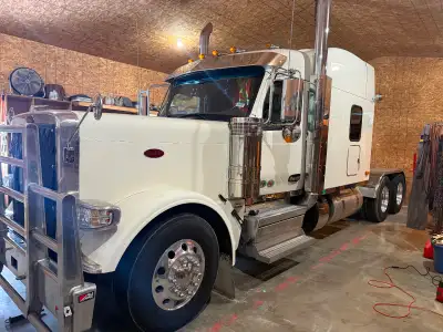 Exceptionally clean truck. Non smoker/pet free owner. Parked inside when not driving. Cummins 565 mo...