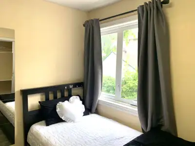 Preferably for Students NEW:- Stove, Fridge, Microwave, Laundry, Throughout Laminated Floors etc. 4'...