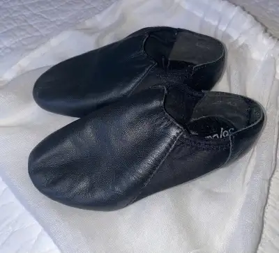 Girl's Leather Jazz Dance Shoes (6.5 to 7 inches length), View more
