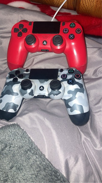 Playstion 4 controllers 