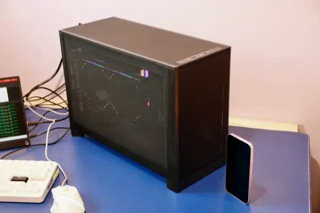 5070 Ti+7800X3D. SFF mATX desktop gaming PC. NEW. Not used. Mont in Desktop Computers in Ottawa - Image 5