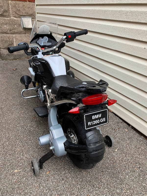 Kids Electric BMW motorcycle. in Other in City of Toronto - Image 4